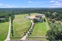 501 Matzig Cove in Buda, TX - Foto de edificio - Building Photo