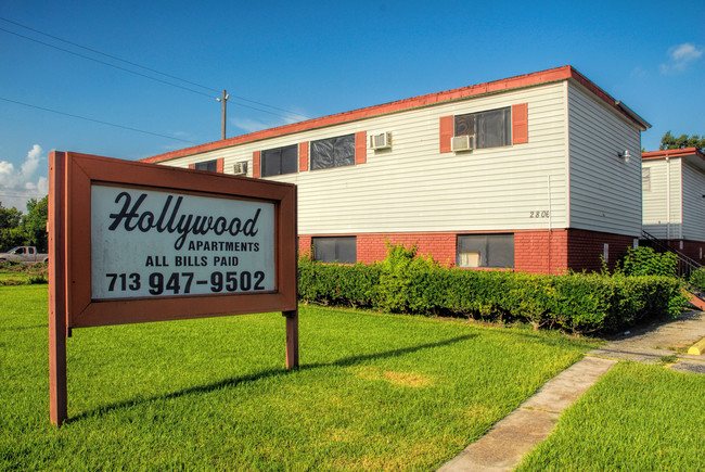 Hollywood Apartments in Pasadena, TX - Building Photo - Building Photo