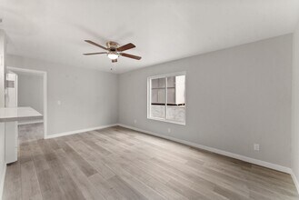 320 Willie James Jones Ave in San Diego, CA - Building Photo - Building Photo