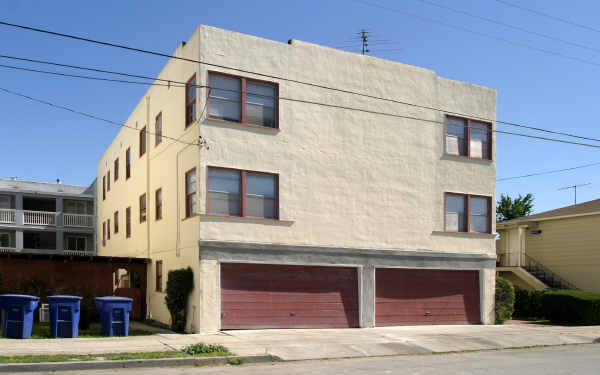 350 Lafayette Ave in San Leandro, CA - Building Photo - Building Photo