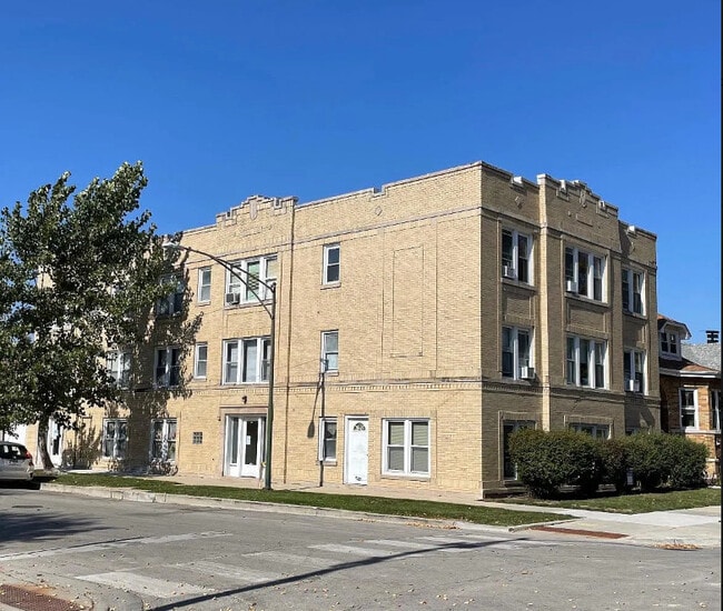 property at 6000 W Seminole St