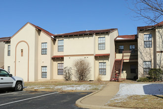 Mission Viejo Villas in Evansville, IN - Building Photo - Building Photo