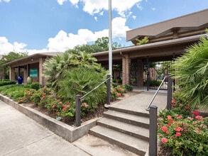 Acadian Point Apartments in Lafayette, LA - Building Photo - Building Photo