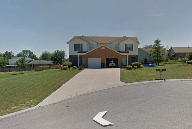 property at 15 Marlou Dr