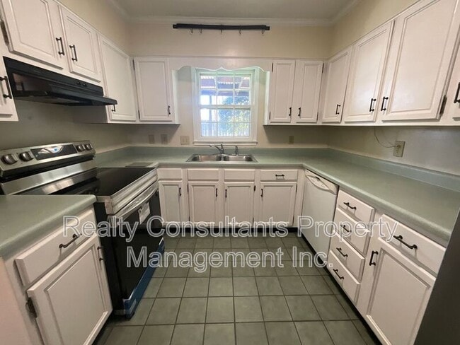 3202 Regents Park Ln in Greensboro, NC - Building Photo - Building Photo