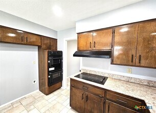 118 Richardson Dr in Schertz, TX - Building Photo - Building Photo