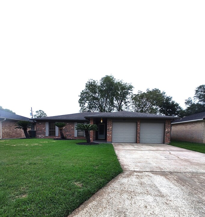 485 Adsit St in Beaumont, TX - Building Photo