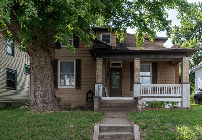 property at 737 S Market Ave