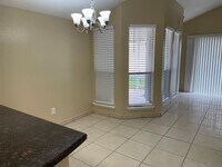 15807 Beechnut St photo'