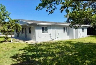 22210 SW 116th Ave in Miami, FL - Building Photo - Building Photo