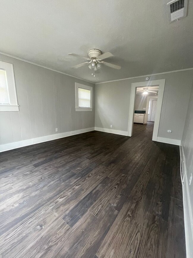 501 Rockdale St in Longview, TX - Building Photo - Building Photo