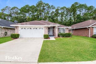 7354 Ironside Dr N in Jacksonville, FL - Building Photo