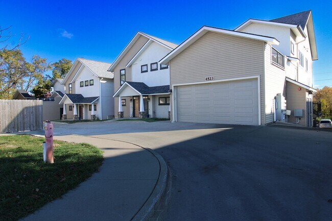 4523 Twain Circle