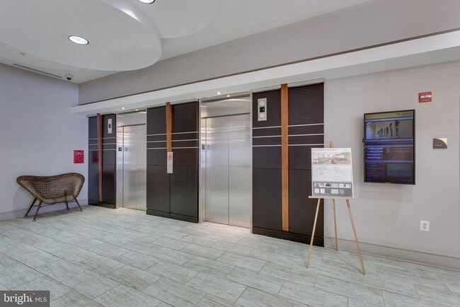 property at 3650 S Glebe Rd