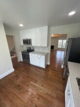 6761 Surreywood Ln in Bethesda, MD - Building Photo - Building Photo