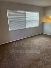 6189 Chesham Dr in New Port Richey, FL - Building Photo - Building Photo