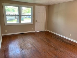 3611 Rollins St in Parkersburg, WV - Building Photo - Building Photo