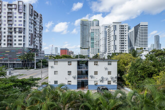 Brickell West Apartments in Miami, FL - Building Photo - Building Photo