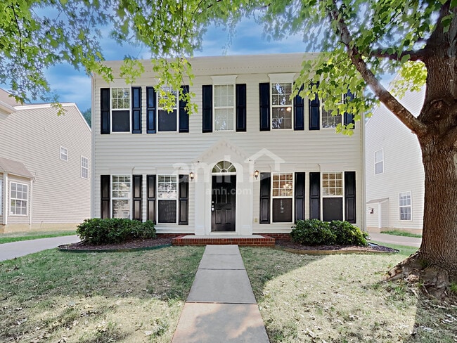 property at 10232 Meadow Crossing Ln