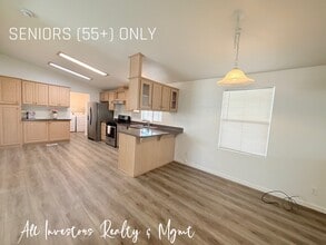 200 N El Camino Real in Oceanside, CA - Building Photo - Building Photo