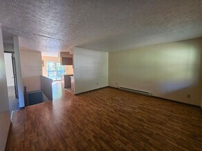 4790 Sunnybrook Rd in Kent, OH - Foto de edificio - Building Photo