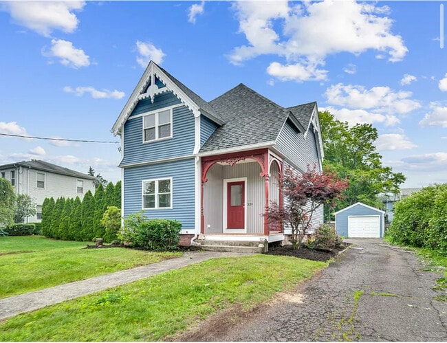 339 Main St