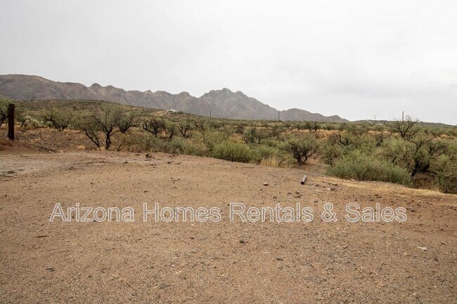 1775 Ruta Caravela in Rio Rico, AZ - Building Photo - Building Photo