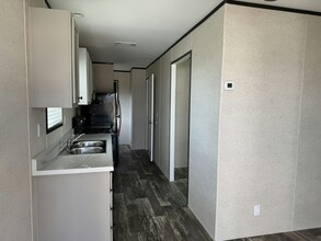 7250 FL-44 in Wildwood, FL - Building Photo - Building Photo
