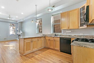 2151 W Race Ave in Chicago, IL - Building Photo - Building Photo