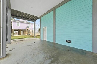4025 Vista Blvd in Galveston, TX - Building Photo - Building Photo