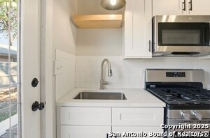 207 Woodby Ct in San Antonio, TX - Building Photo - Building Photo