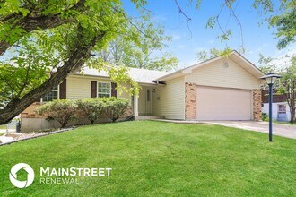 14 Cantabrian Ct in Florissant, MO - Building Photo - Building Photo