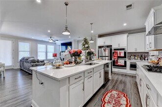 6010 Bracken Brown Dr in Alpharetta, GA - Building Photo - Building Photo