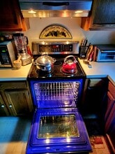 1637 Ilona Dr, Unit LARGE PRIVATE ROOM in Hellertown, PA - Building Photo - Building Photo