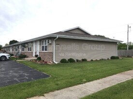 1101 Carrie Ln in Marseilles, IL - Building Photo