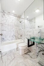 118 Ridge St in New York, NY - Building Photo - Building Photo