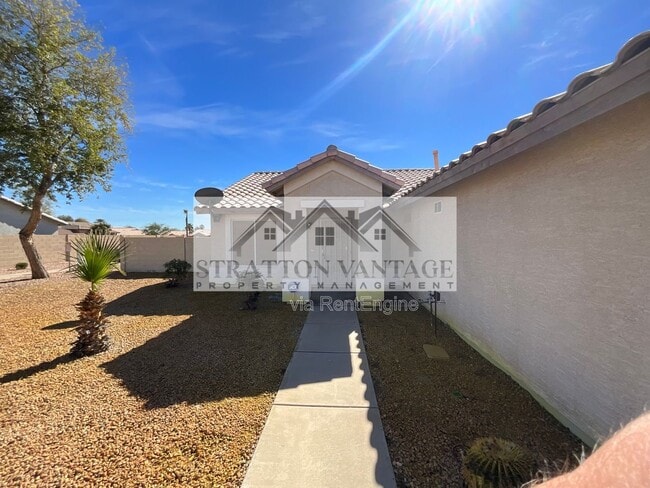 8207 W Palmaire Ave in Glendale, AZ - Building Photo - Building Photo
