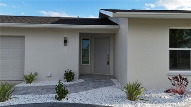 2210 SE 27th Terrace in Cape Coral, FL - Building Photo - Building Photo