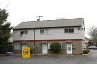 Marla Manor Apartments in Portland, OR - Foto de edificio - Building Photo