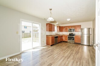 881 Briarstone Dr in Greenwood, IN - Building Photo - Building Photo