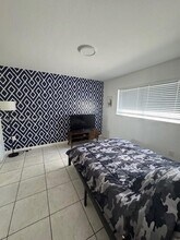 328 NW 12th Ave in Miami, FL - Building Photo - Building Photo
