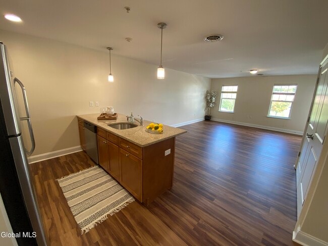 3 Hampstead Pl in Saratoga Springs, NY - Building Photo - Building Photo