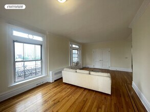 62 Pierrepont St in Brooklyn, NY - Building Photo - Building Photo