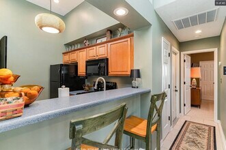 203 Lyons Cove Dr in Myrtle Beach, SC - Foto de edificio - Building Photo