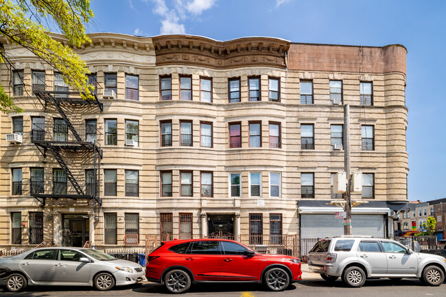 277 Albany Ave in Brooklyn, NY - Foto de edificio - Building Photo