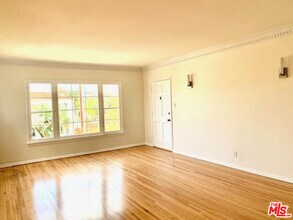 356 S La Jolla Ave in Los Angeles, CA - Building Photo - Building Photo