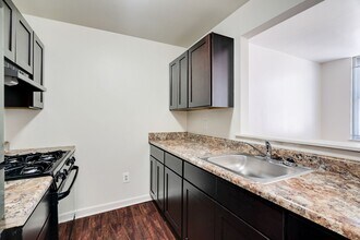 4102 Ogden St in Philadelphia, PA - Building Photo - Building Photo