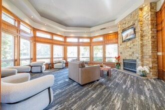 Mission Hills Luxury Apartments in Vancouver, WA - Foto de edificio - Building Photo