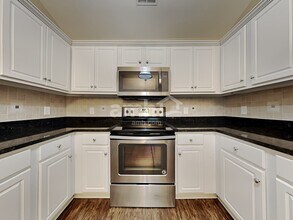 323 Carriage Wheel Rd in Moncks Corner, SC - Building Photo - Building Photo