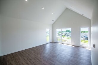 The Earl Apartments in Bismarck, ND - Foto de edificio - Building Photo
